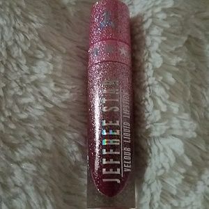 Jeffree Star Liquid Lipstick Santa Baby ♡